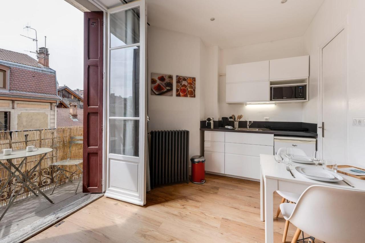 Le Mont Blanc - Charming T1 Ideal For 2 People With Balcony Annecy Ngoại thất bức ảnh