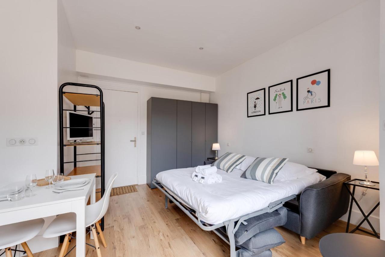 Le Mont Blanc - Charming T1 Ideal For 2 People With Balcony Annecy Ngoại thất bức ảnh