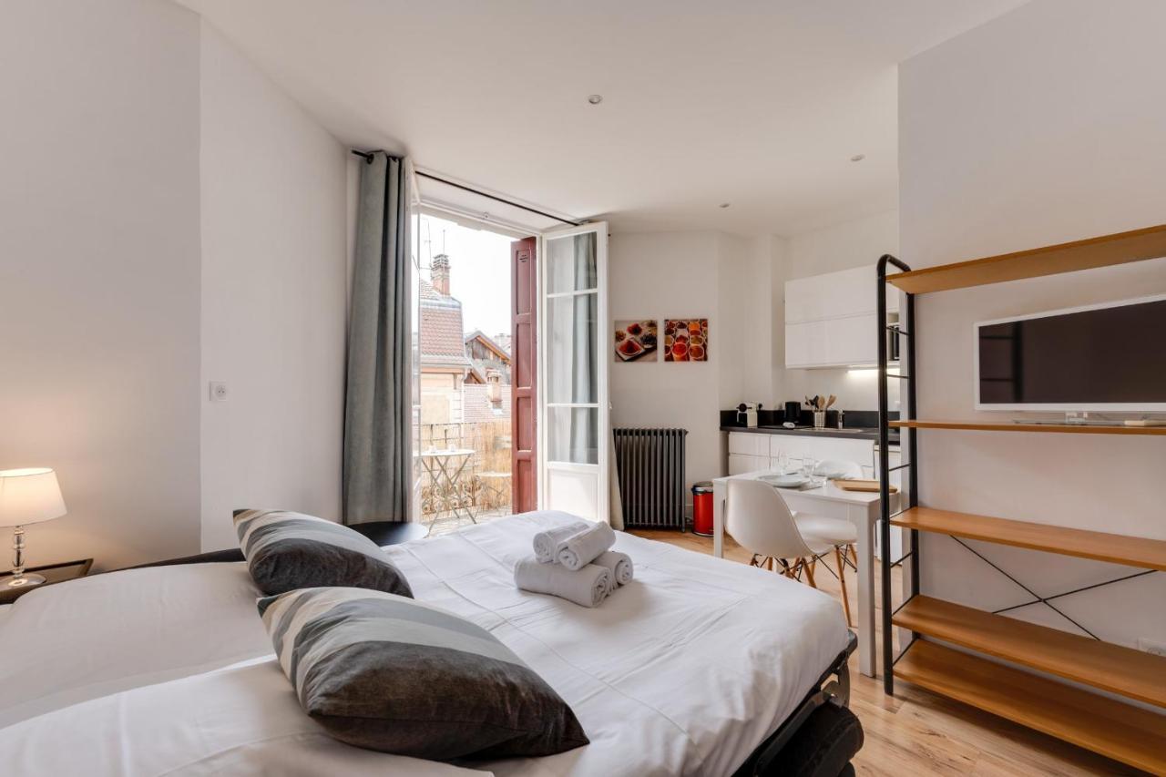 Le Mont Blanc - Charming T1 Ideal For 2 People With Balcony Annecy Ngoại thất bức ảnh